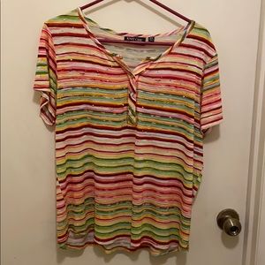 A multicolored shirt sleeve top!